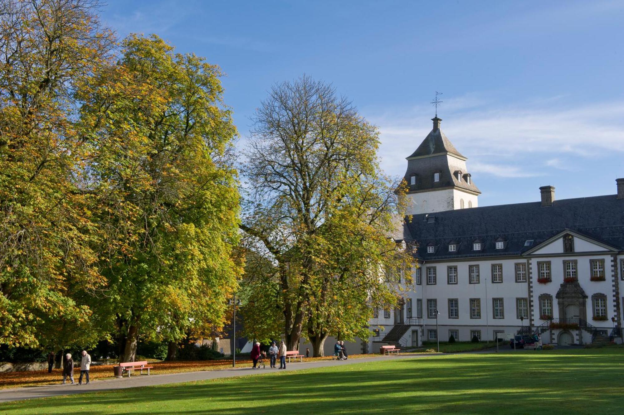 Sauerland Alpin Hotel Шмалленберг Экстерьер фото