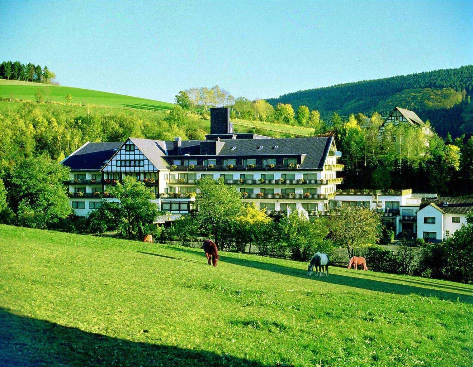 Sauerland Alpin Hotel Шмалленберг Экстерьер фото